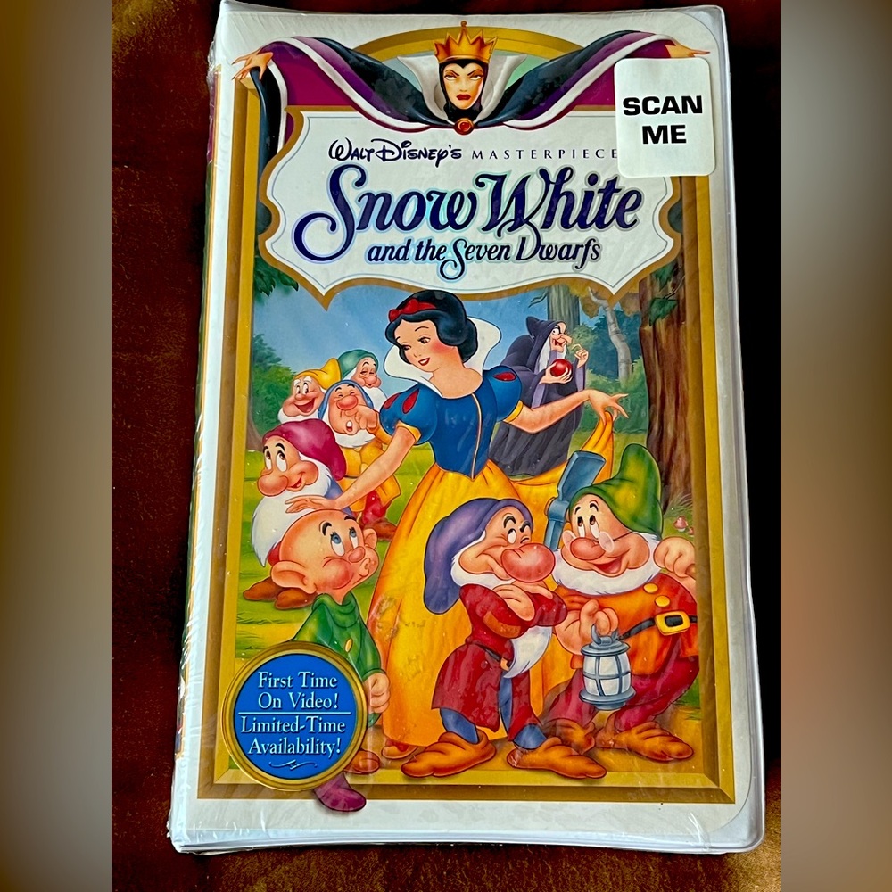 Walt Disney’s Masterpiece Snow White VHS